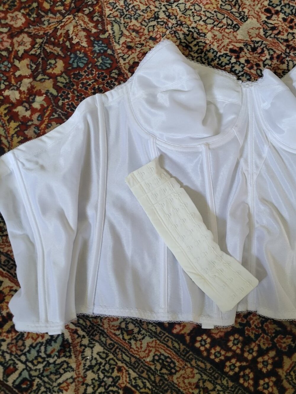Dominique Intimate Apparel White Strapless Bustier or Corset NWOT Size 44C - Picture 4 of 6